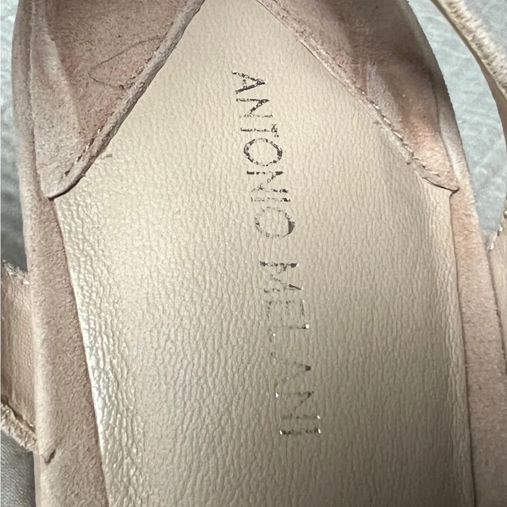 ANTONIO MELANI Bonny Suede‎ Platform Block Heel Sandals Beige Size 10